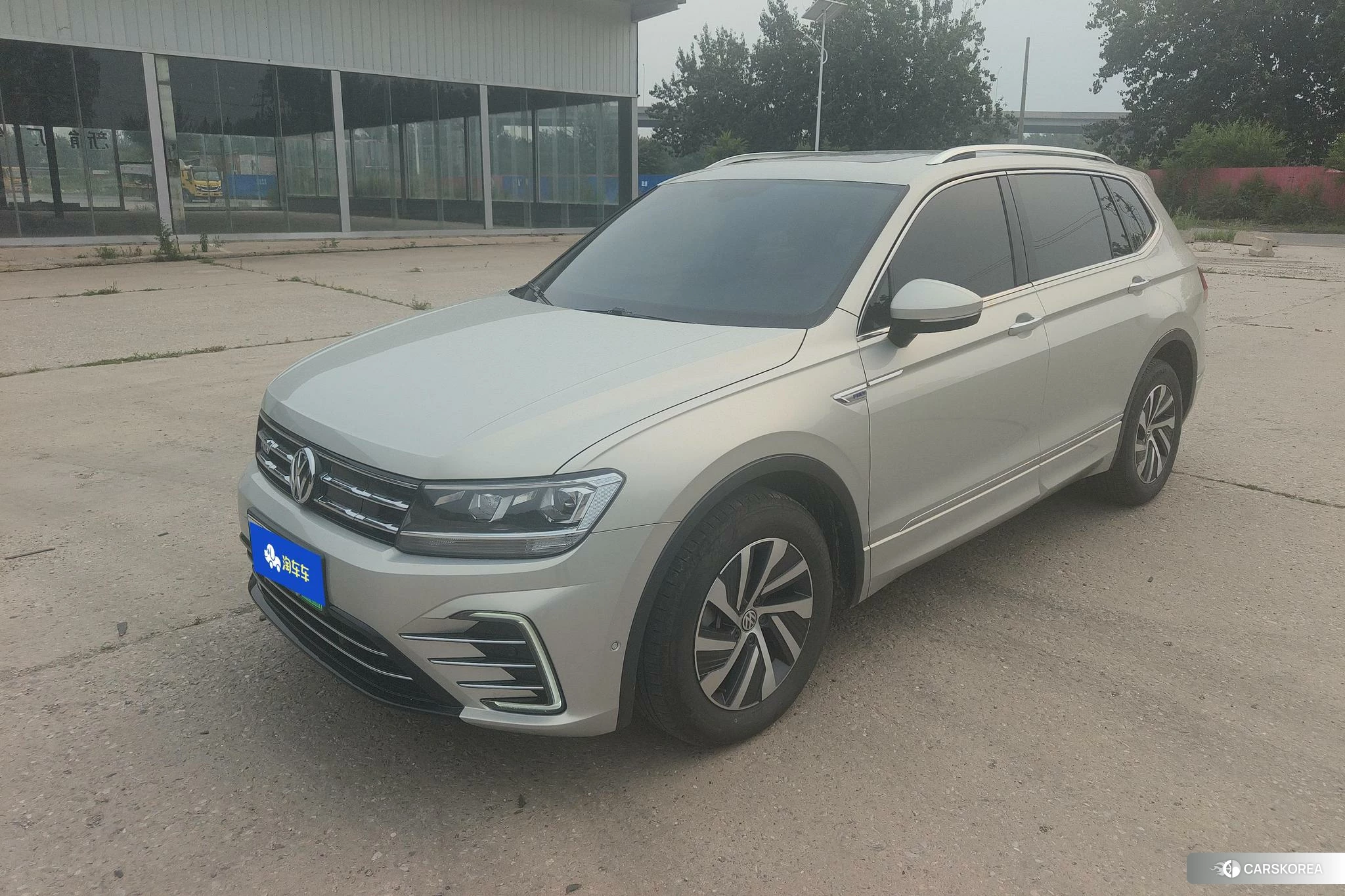 Volkswagen Tiguan L PHEV id 4455833 из Китая 17