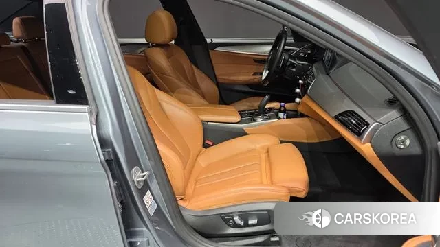 BMW 5 Series (G30) id 3703930 из Кореи 20