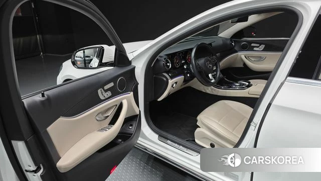 Mercedes-Benz E-Class W213 id 3925045 из Кореи 20