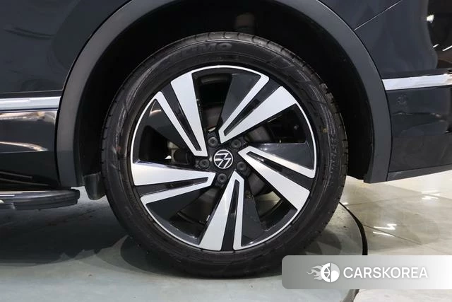 Volkswagen Tiguan X id 4298043 из Китая 20