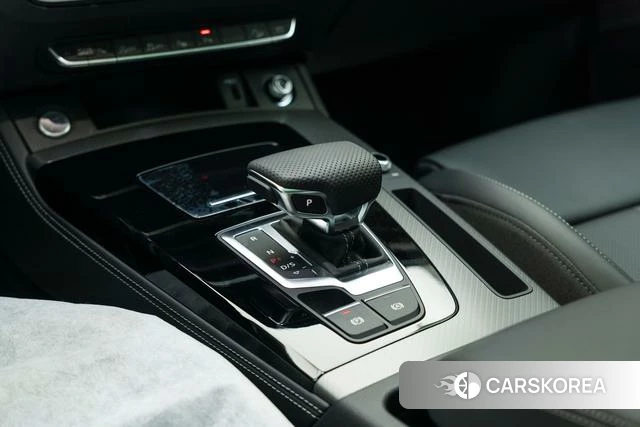 Audi Q5L id 4336177 из Китая 23