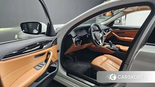 BMW 5 Series (G30) id 3566588 из Кореи 20