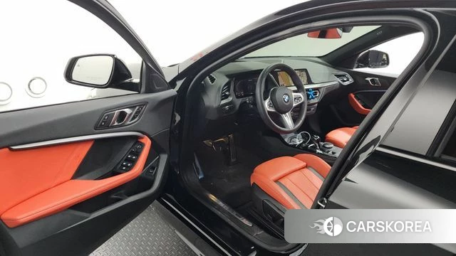 BMW 1 Series (F40) id 3963753 из Кореи 20