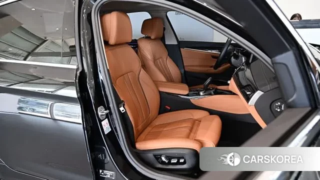 BMW 5 Series (G30) id 3518179 из Кореи 20