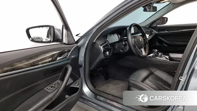 BMW 5 Series (G30) id 3024483 из Кореи 20