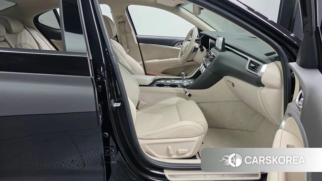 Genesis The New G70 id 3916336 из Кореи 20