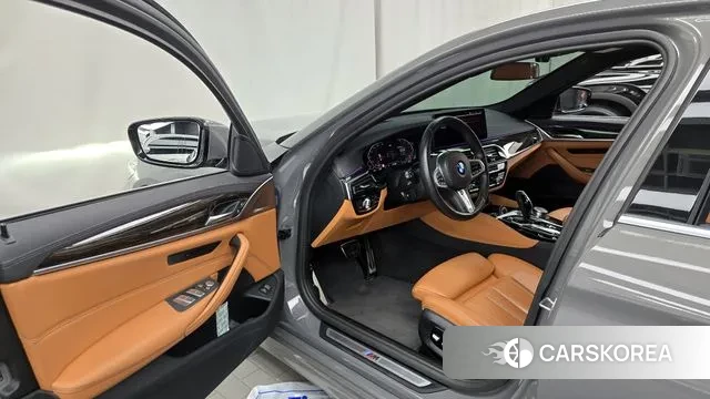 BMW 5 Series (G30) id 2895390 из Кореи 20