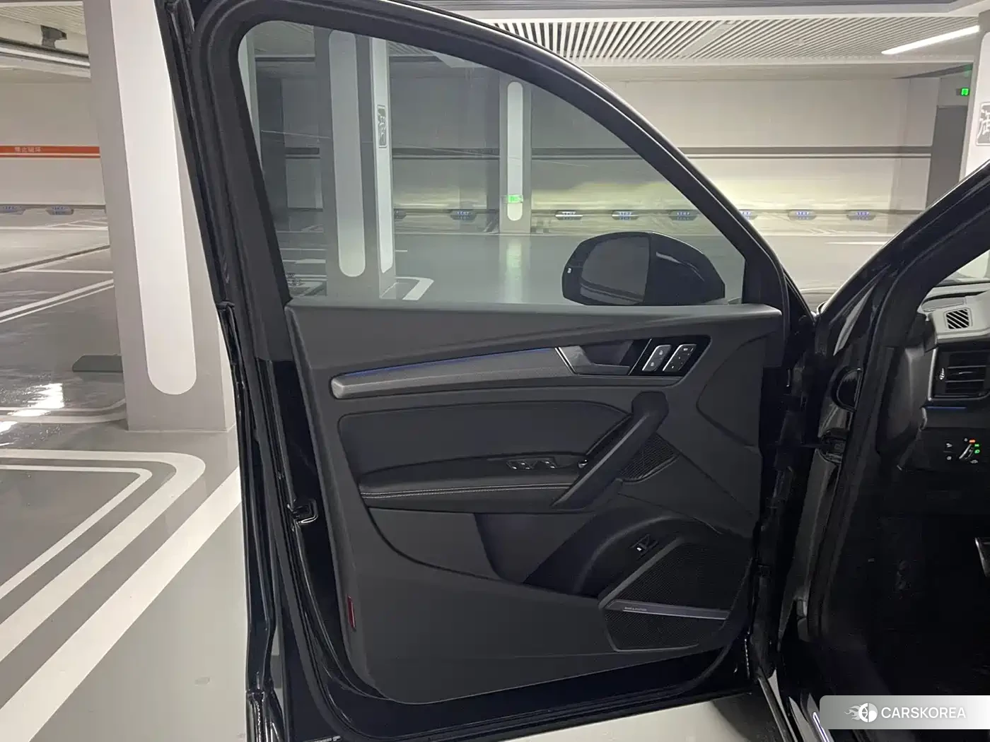 Audi Q5L id 4547504 из Китая 29