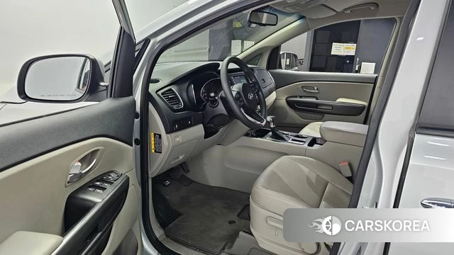 Kia The New Carnival id 4410599 из Кореи 28