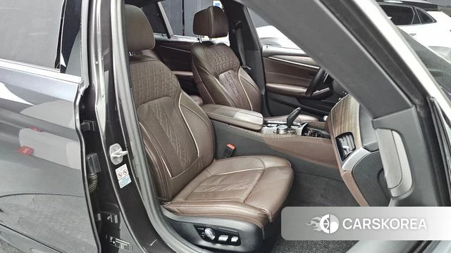 BMW 5 Series (G30) id 3916582 из Кореи 20