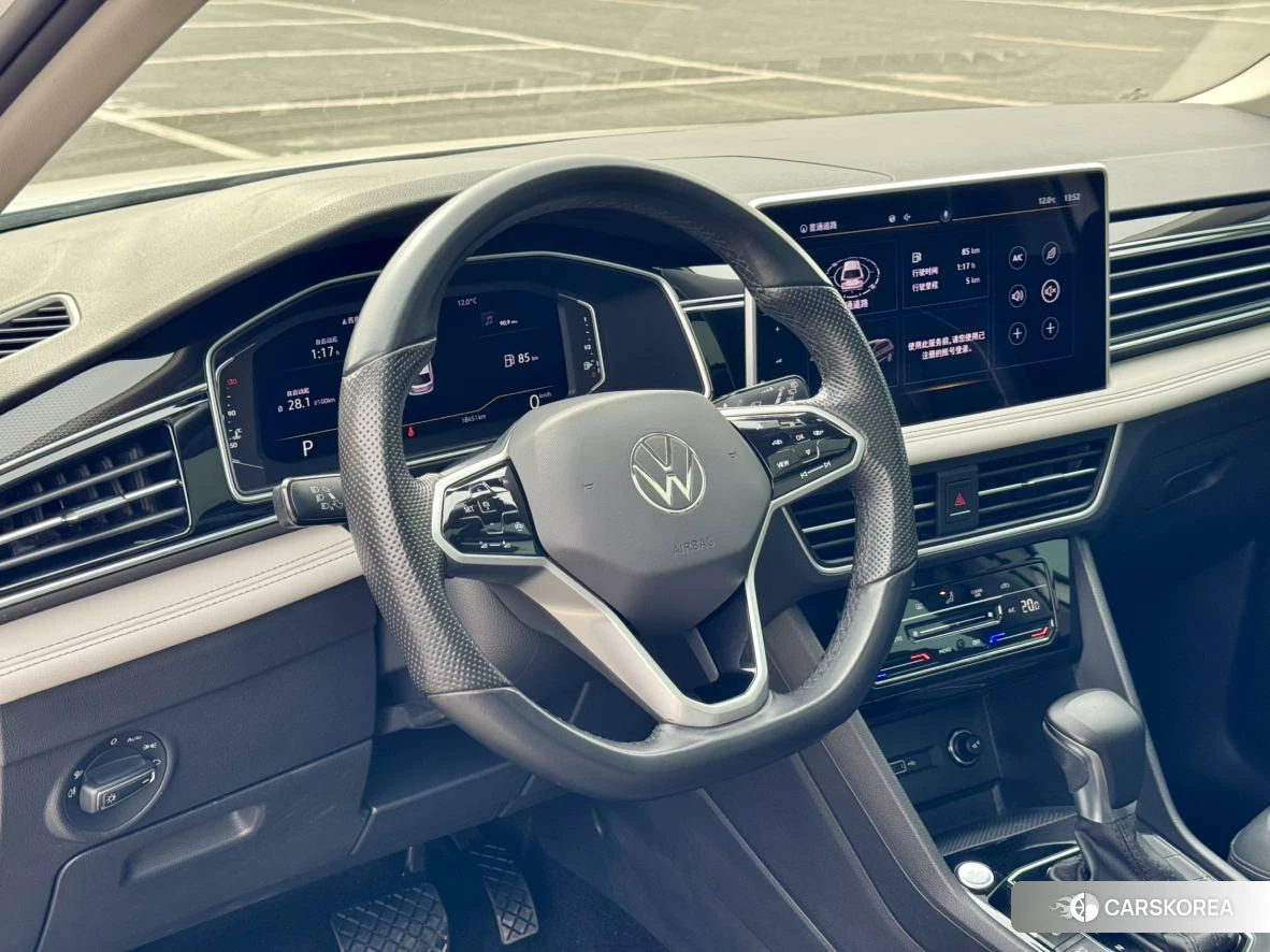 Volkswagen Tiguan L id 4479520 из Китая 19