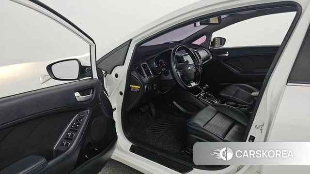 Kia The New K3 id 3801815 из Кореи 20