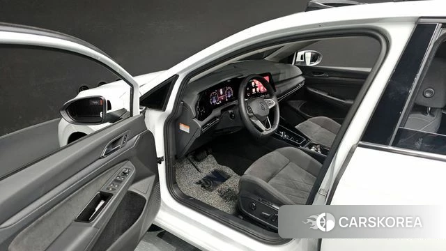 Volkswagen Golf 8th Generation id 4200933 из Кореи 32