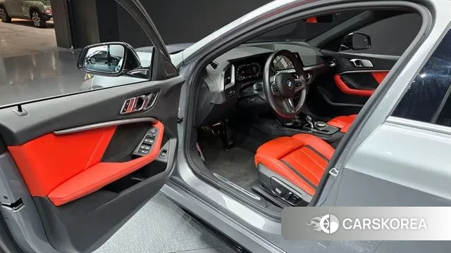 BMW 1 Series (F40) id 2905588 из Кореи 20