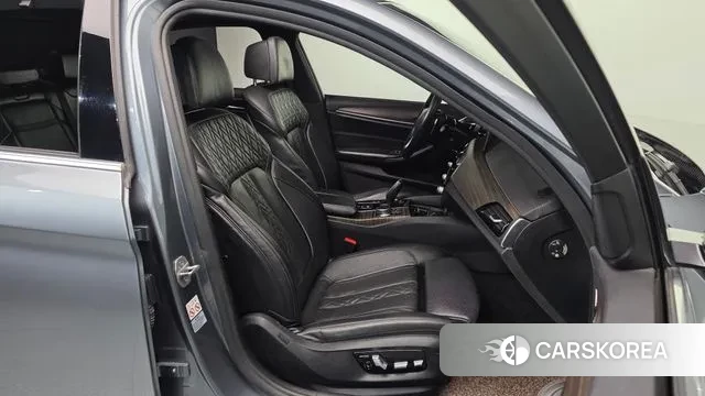 BMW 5 Series (G30) id 3687705 из Кореи 20