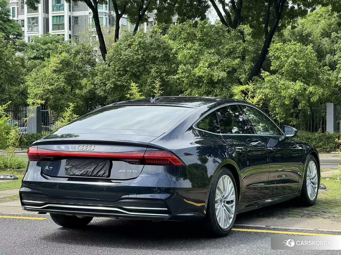 Audi A7 id 4455825 из Китая 27