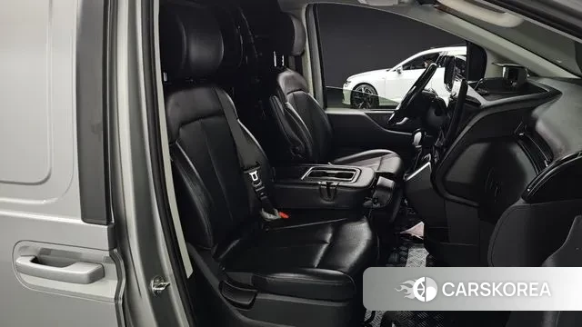 Hyundai Staria id 3523931 из Кореи 20