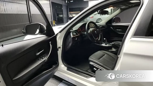 BMW 3 Series (F30) id 3045644 из Кореи 20