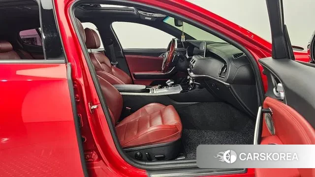 Kia Stinger id 3562879 из Кореи 20