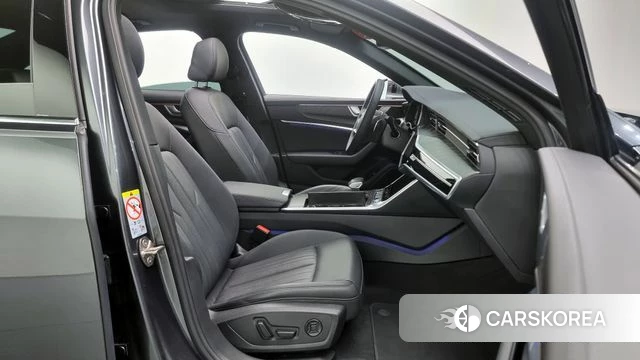 Audi A6 (C8) id 3806105 из Кореи 20