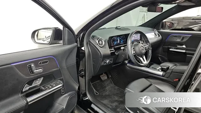 Mercedes-Benz GLA - Class H247 id 3479130 из Кореи 20