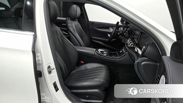 Mercedes-Benz E-Class W213 id 3813895 из Кореи 20