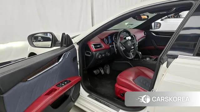 Maserati Ghibli id 3018383 из Кореи 20