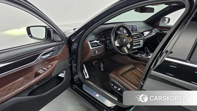 BMW 7 Series (G11) id 4746499 из Кореи 36