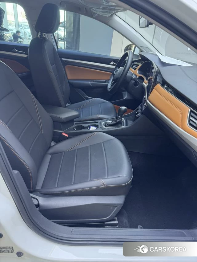 Volkswagen Bora id 4256947 из Китая 25