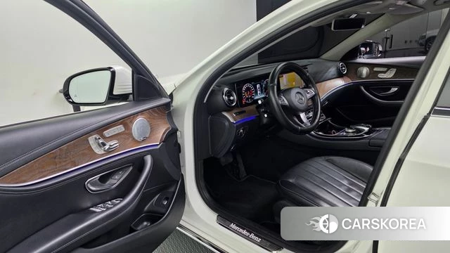 Mercedes-Benz E-Class W213 id 4850113 из Кореи 20