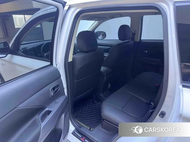 Mitsubishi  Outlander id 4241046 из Китая 19