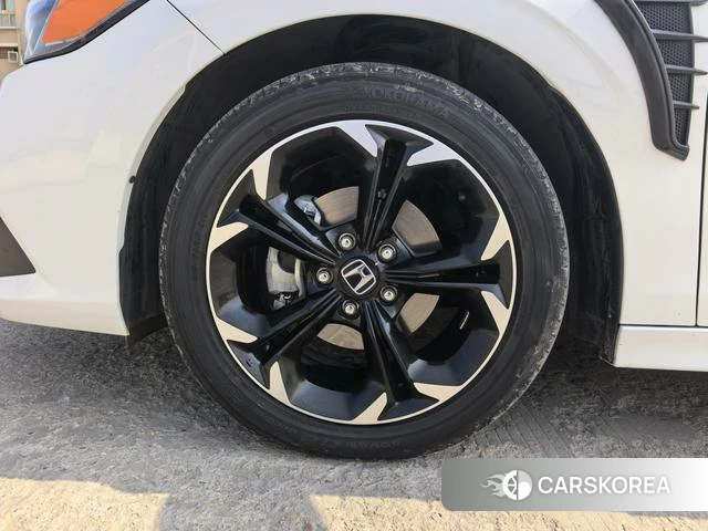 Honda Civic id 4273839 из Китая 17