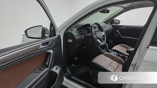 Volkswagen Tiguan Allspace id 4630677 из Кореи 34