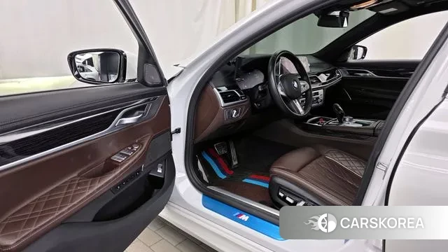 BMW 7 Series (G11) id 3771970 из Кореи 20