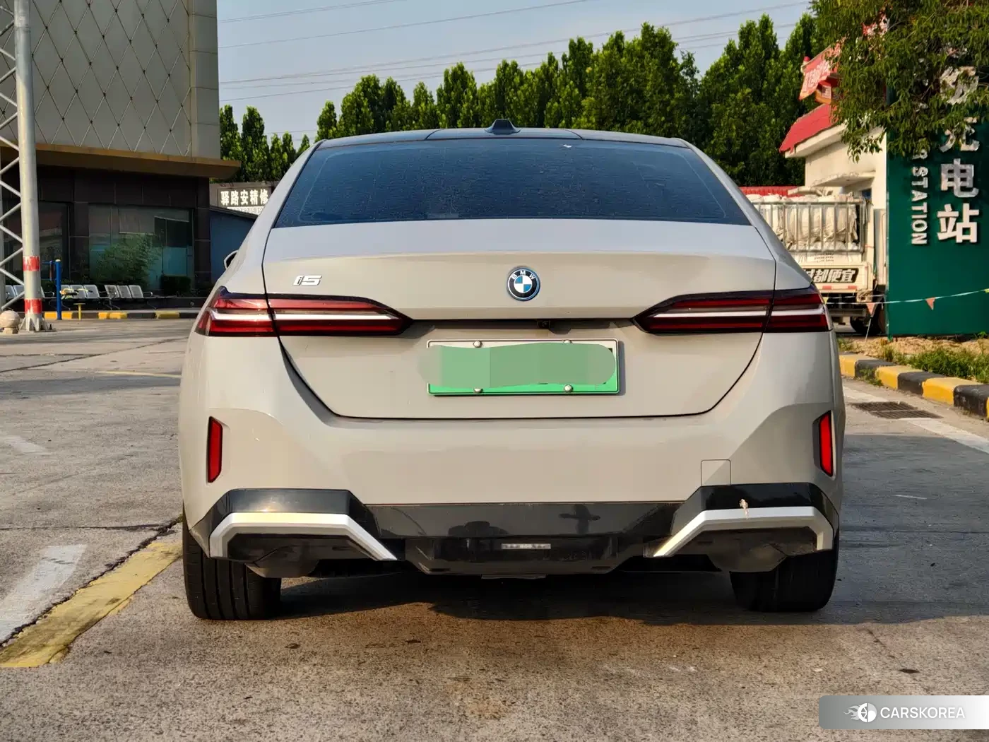 BMW i5 id 4548103 из Китая 10
