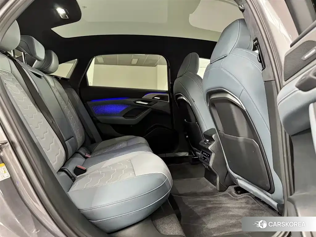 Audi A6L e-tron id 4538840 из Китая 24