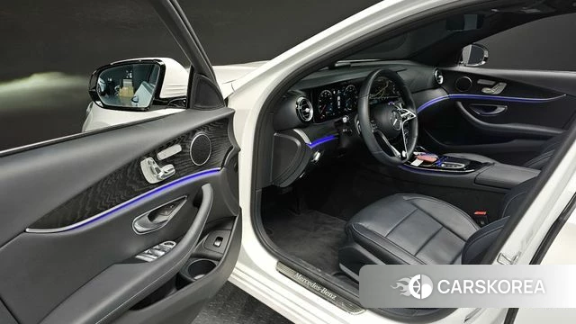 Mercedes-Benz E-Class W213 id 4308559 из Кореи 31