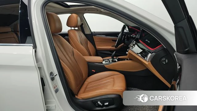 BMW 5 Series (G30) id 3834971 из Кореи 20