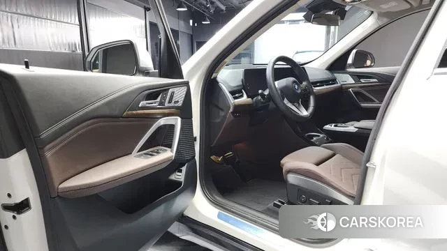 BMW iX1 (U11) id 2884162 из Кореи 20