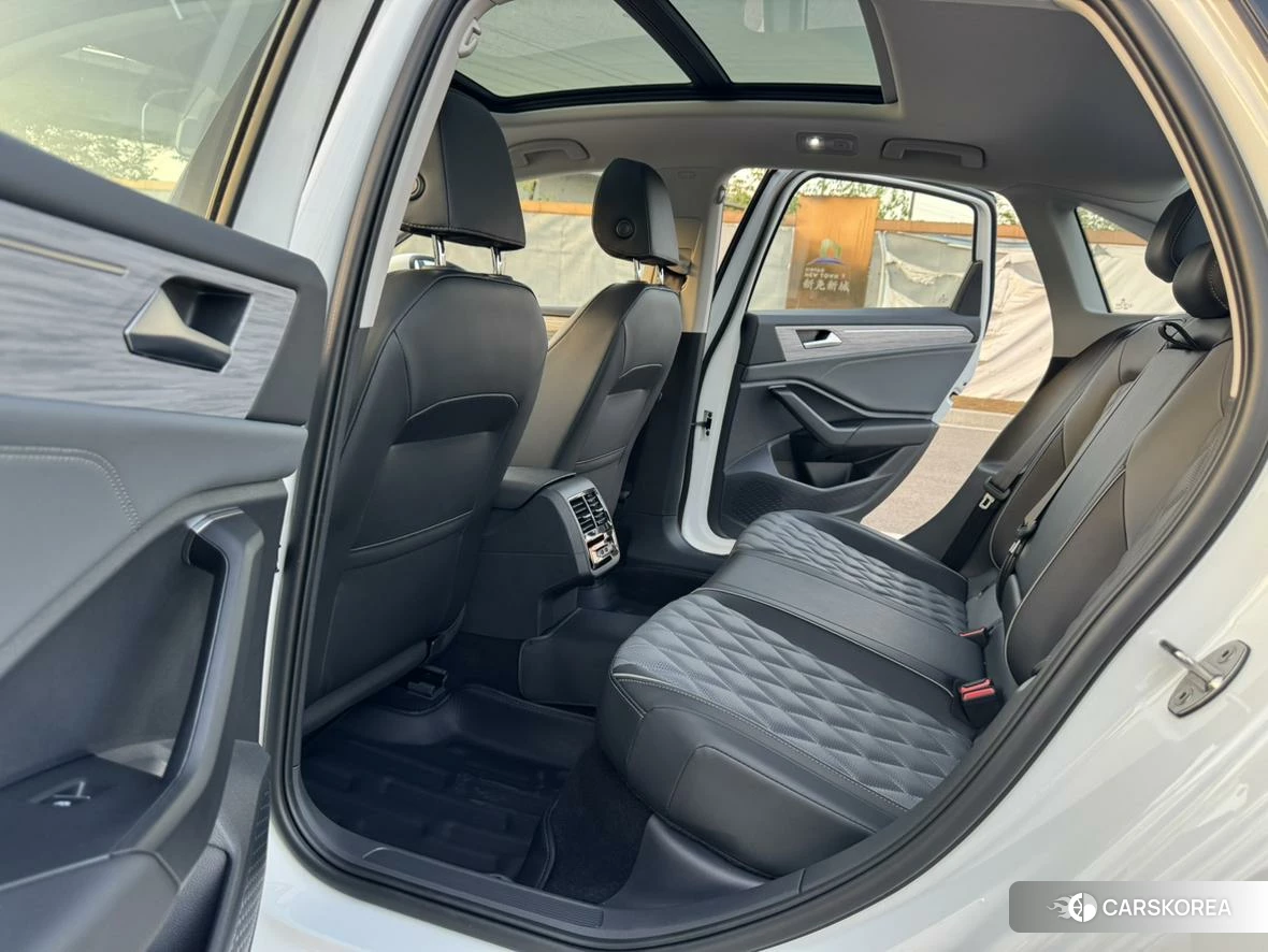 Volkswagen Sagitar id 4486417 из Китая 16