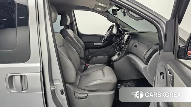 Hyundai The New Grand Starex id 3588453 из Кореи 20