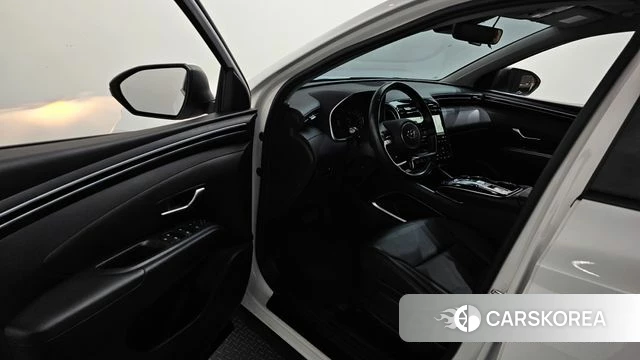 Hyundai Tucson (NX4) id 4618682 из Кореи 33
