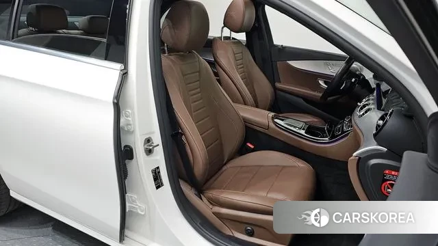 Mercedes-Benz E-Class W213 id 3616099 из Кореи 20