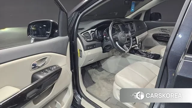 Kia The New Carnival id 3682113 из Кореи 20