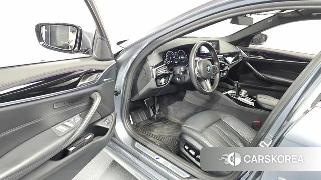 BMW 5 Series (G30) id 4447179 из Кореи 33