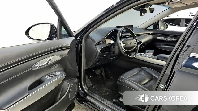 Genesis GV70 id 4244930 из Кореи 32