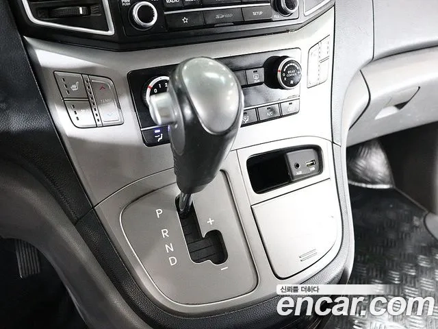 Hyundai The New Grand Starex id 2872795 из Кореи 20