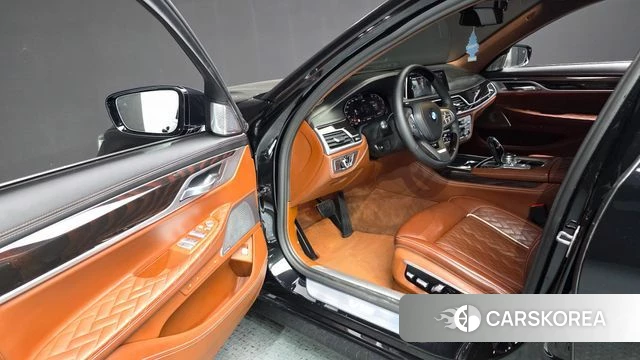 BMW 7 Series (G11) id 4383965 из Кореи 32