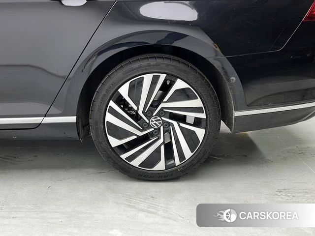 Volkswagen Magotan PHEV id 4307727 из Китая 20