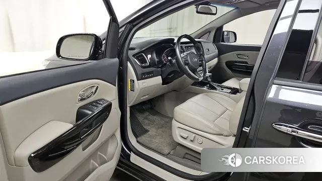 Kia The New Carnival id 3307900 из Кореи 20